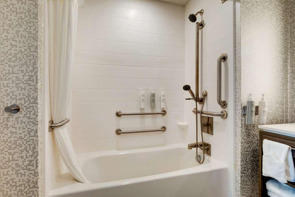 Home2 Suites By Hilton هاموند الغرفة الصورة